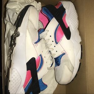 Nike Huarache Run Kids SZ 6 Pink Blue & White
